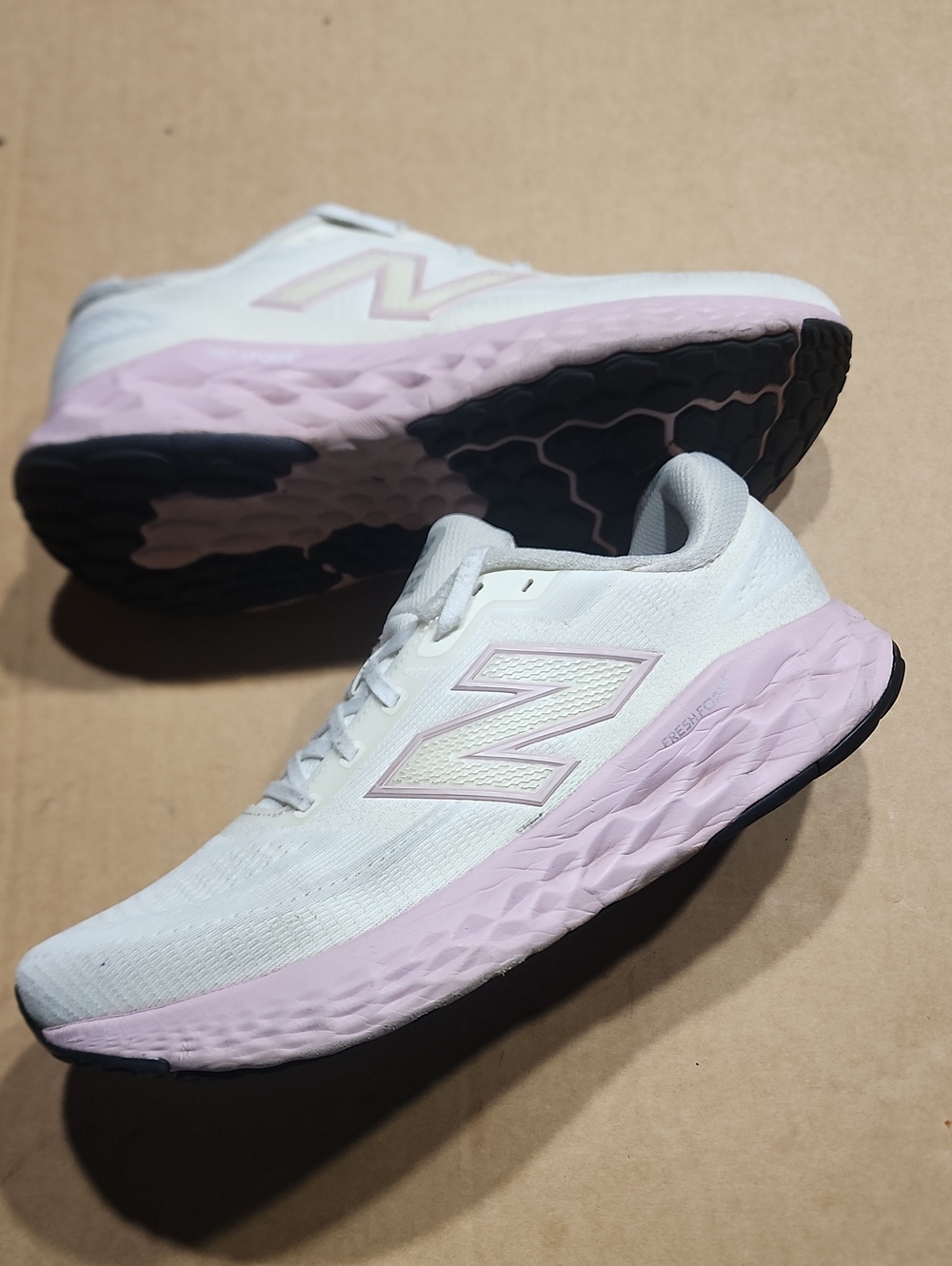 New Balance FuelCell EVOZ Running Shoes -